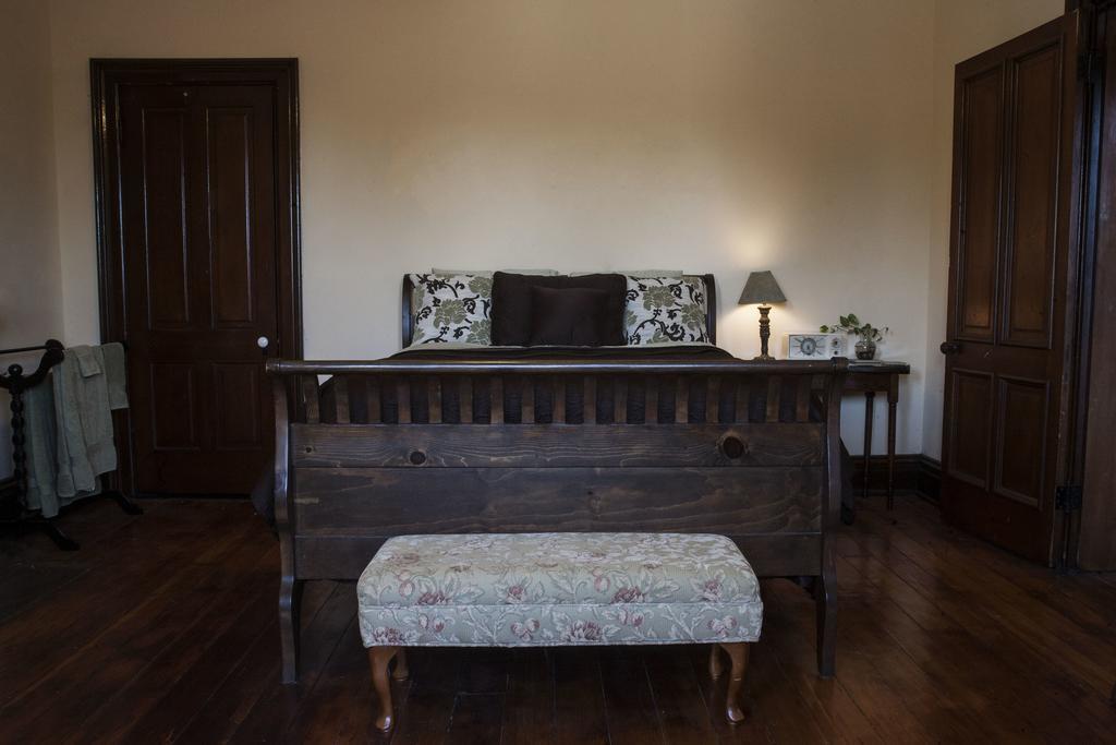 The Mitchell House Bed And Breakfast Circleville Bagian luar foto
